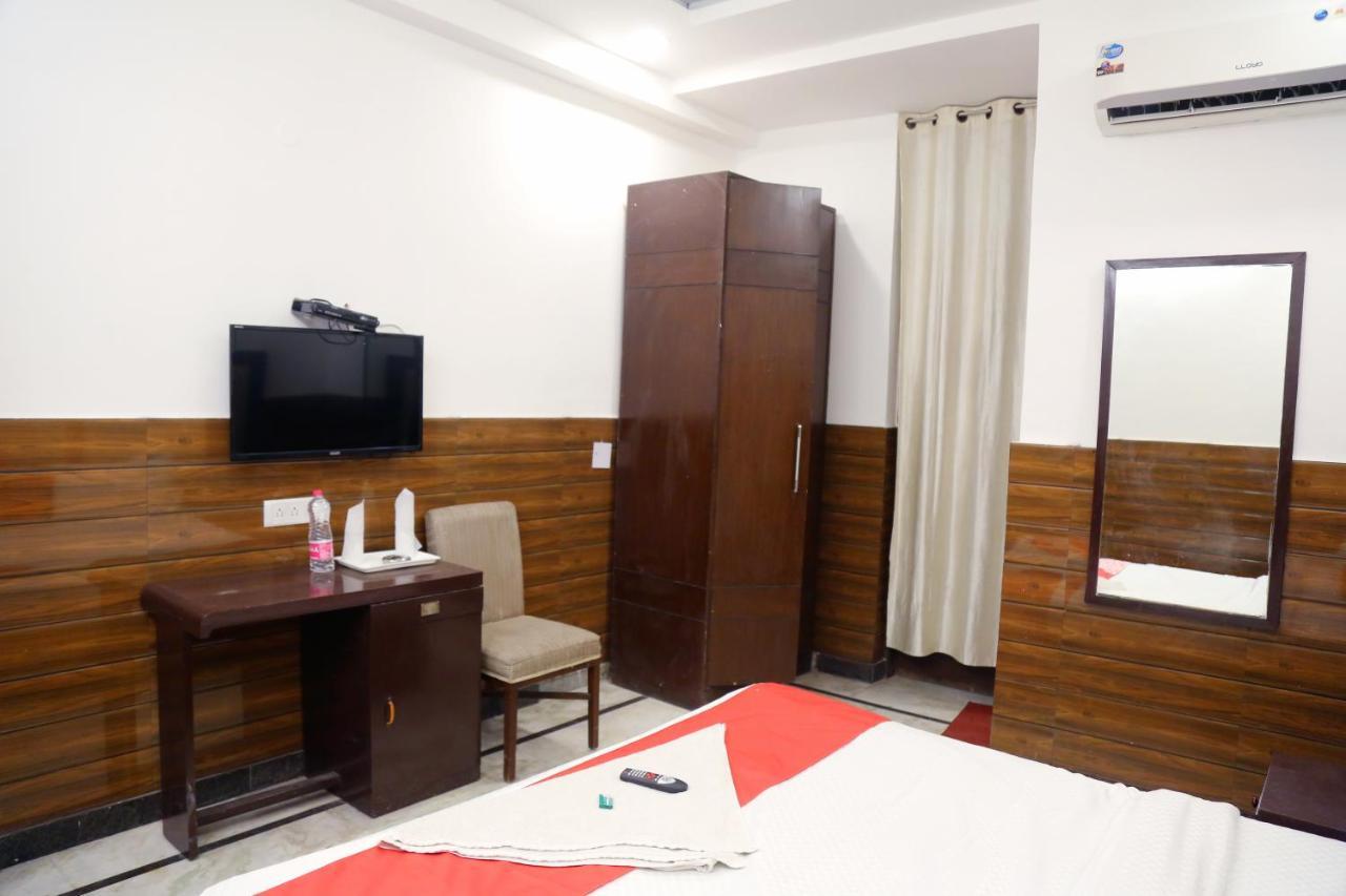 Aerocity Hotel Jindal Palace Delhi- A Well Hygiene Property"All Staff Vaccinated " Nueva Delhi Exterior foto