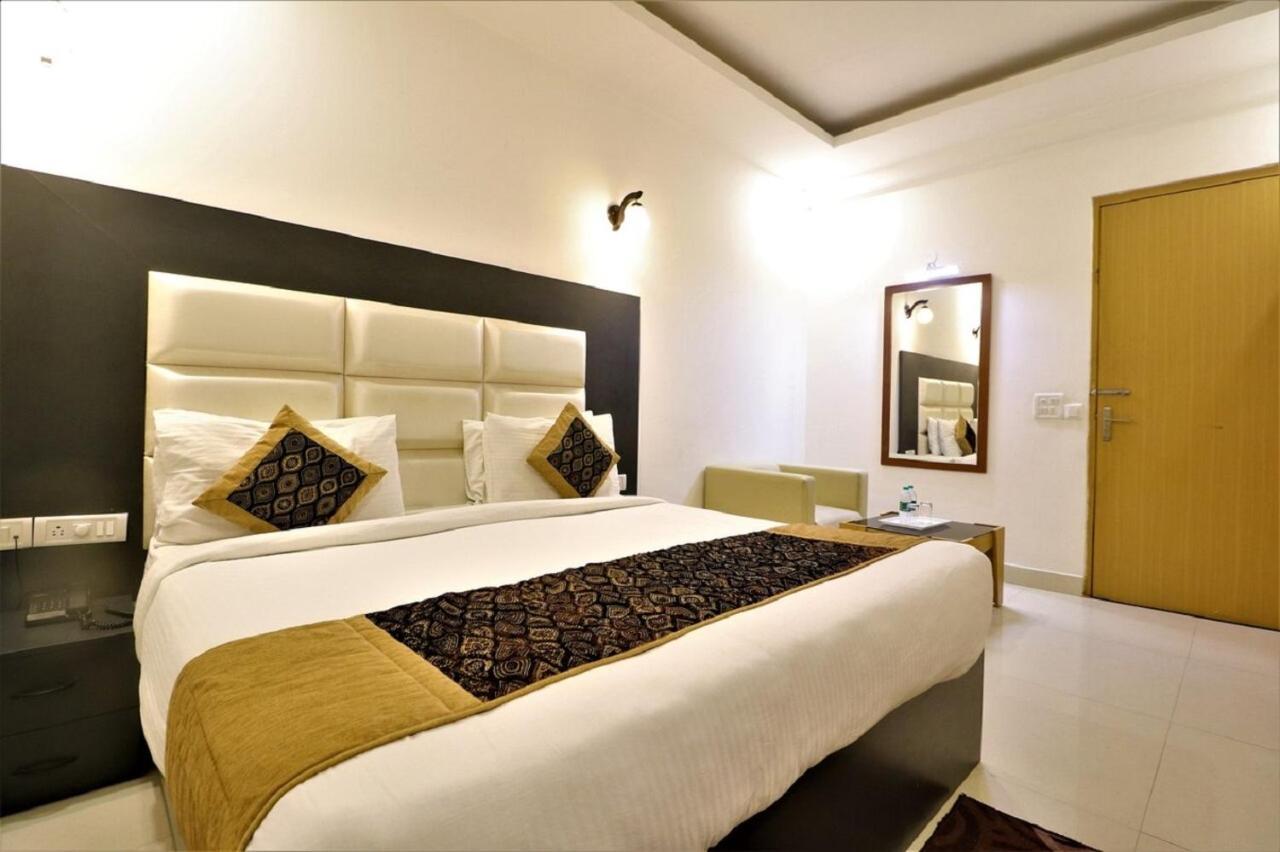 Aerocity Hotel Jindal Palace Delhi- A Well Hygiene Property"All Staff Vaccinated " Nueva Delhi Exterior foto